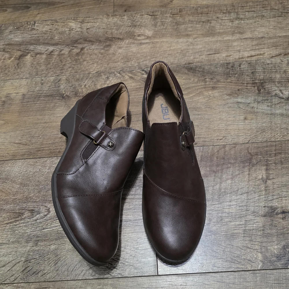 JBU Leather Wedge  Shoes Women 9